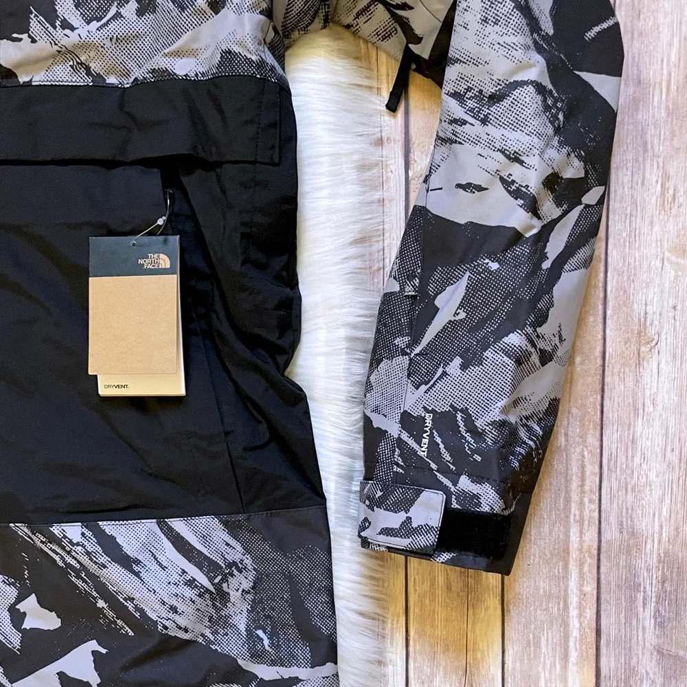 The North Face Men’s Silvani Anorak Jacket - Picture 3 of 11